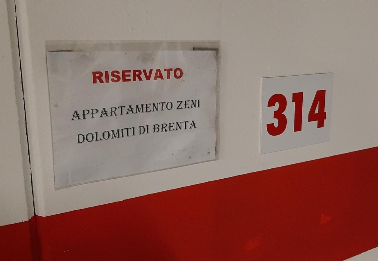Appartamento Zeni - Dolomiti Di Brenta Molveno Eksteriør billede